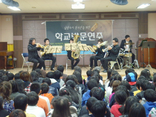 용신초등학교 이미지