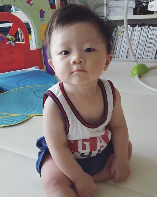 [홍윤서] 이현이 아들 파인애플홍(=윤서) 인스타그램 사진들.jpg | 인스티즈