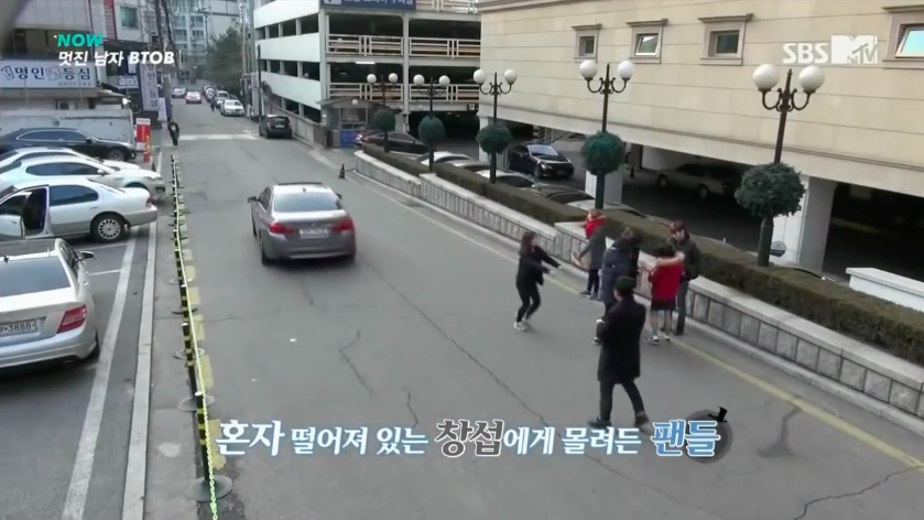 데이트 폭력 상황에 대처하는 남자 아이돌 | 인스티즈