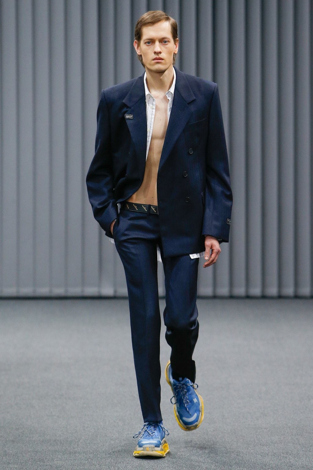 베트멍의 2번째 Balenciaga 2017.18 F/W 남성복 컬렉션 | 인스티즈