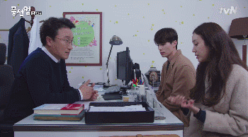 화를 낼 줄 모르는 여주로부터 화를 끌어내는 정신과 의사쌤.gif | 인스티즈