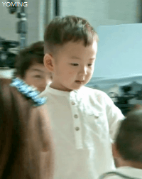 아기가 아기를 예뻐하는 삼둥이와 대박이♡♡♡ | 인스티즈