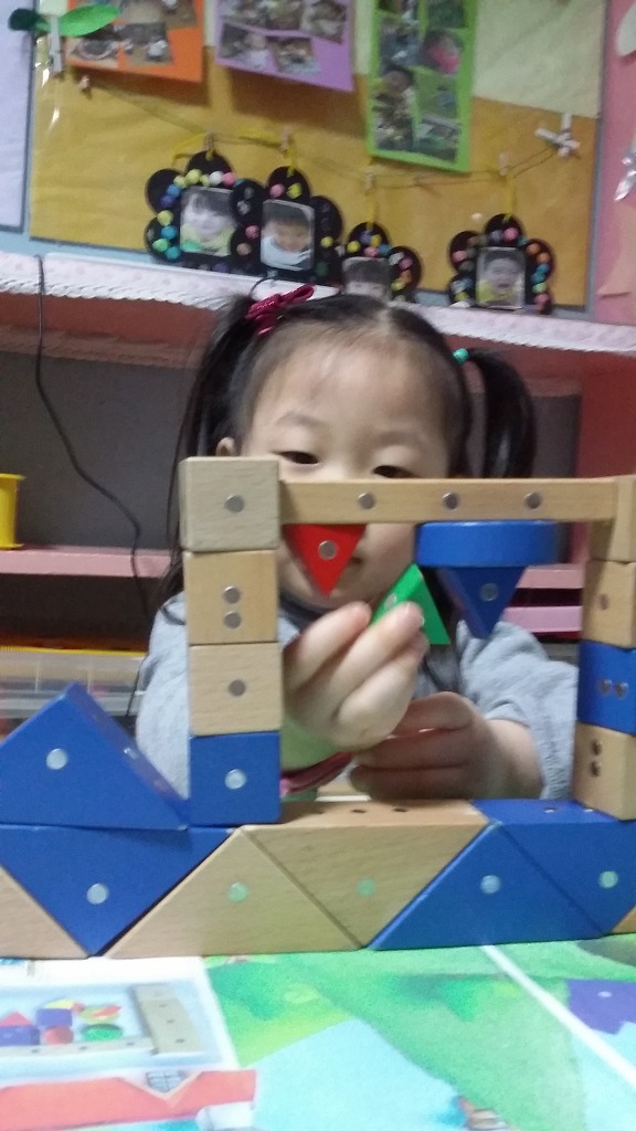 민지창고 이미지