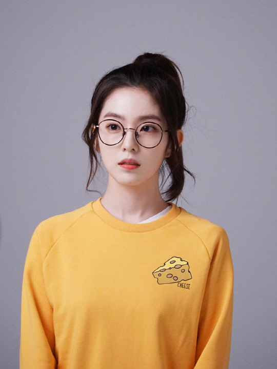 안경 쓰는 여자 | 인스티즈