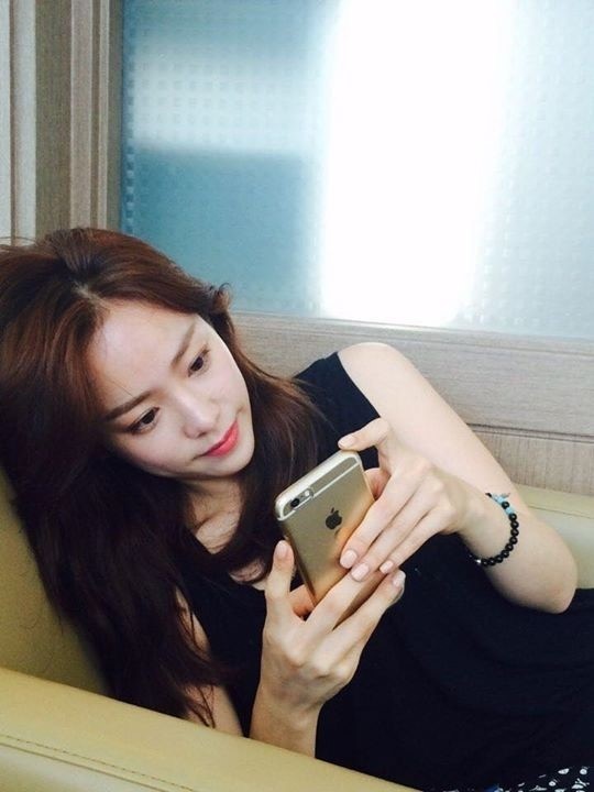 오랜만에 한지민 | 인스티즈
