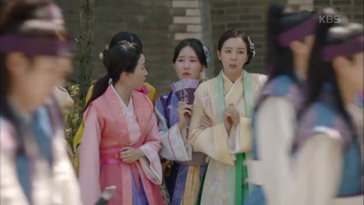 [화랑] 1500년 전 인기 아이돌 화랑 출근길 풍경.jpg (feat.럽라 떡밥) | 인스티즈