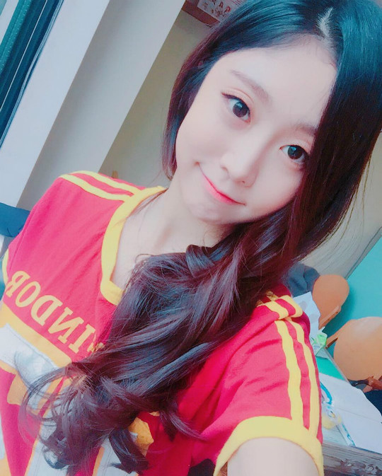 러블리즈 (덮)지수 VS (깐)지수 | 인스티즈