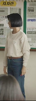 이렇게 같은 옷 계속 돌려입는 여자 주인공은 또 간만인듯..jpg | 인스티즈