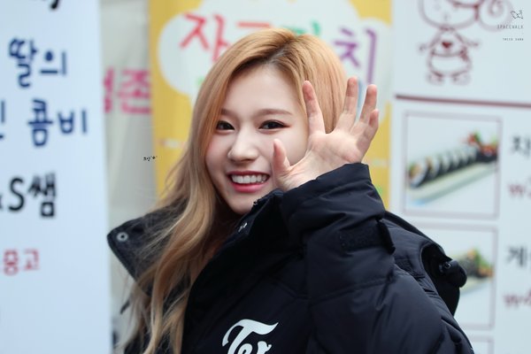 트와이스 사나 이상형적인 비주얼.gif | 인스티즈
