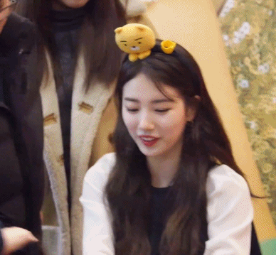 스탭이 팬 고나리하는 거 역고나리 하는 수지 (배다정) | 인스티즈