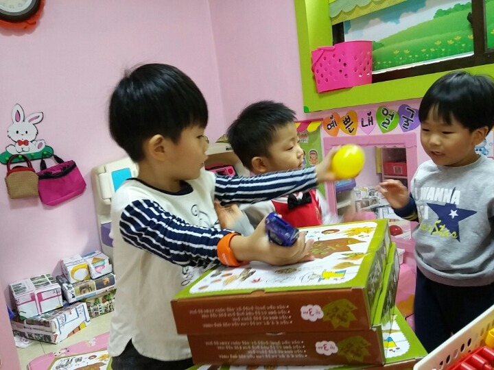 청소하는친구들 이미지