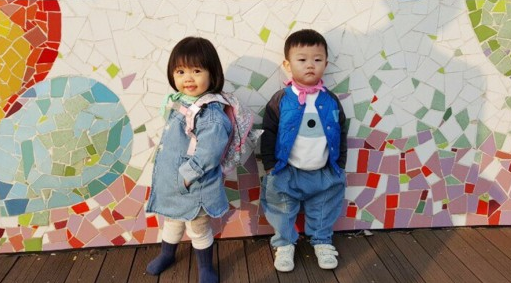 여자친구 옆에서 폼잡는 대박이 ㅋㅋㅋㅋ | 인스티즈