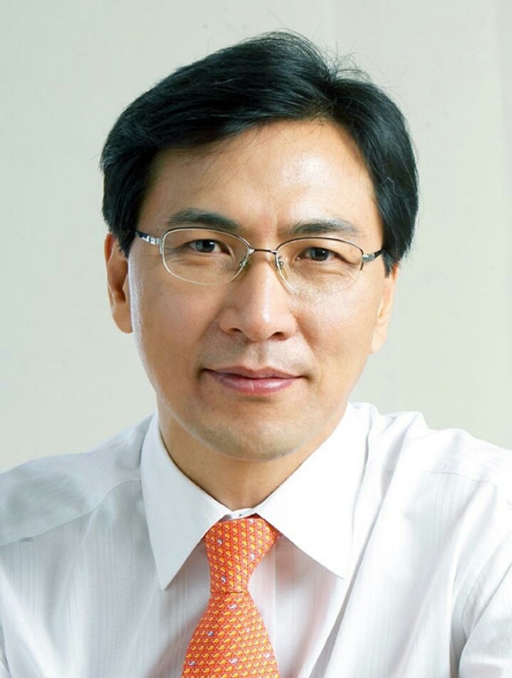 진짜 이 형 얼굴로 정치하려고 하네.jpg | 인스티즈