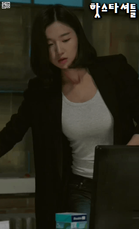 뭔가 닮은거같은 하연주,나연 | 인스티즈
