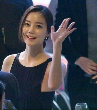 얼굴이랑 매치 안되는 어느 여배우의 인스타.jpg | 인스티즈