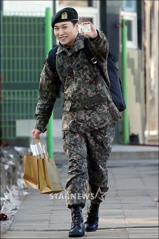 JYJ 김재중 전역에 묻힌 또다른 전역자 | 인스티즈