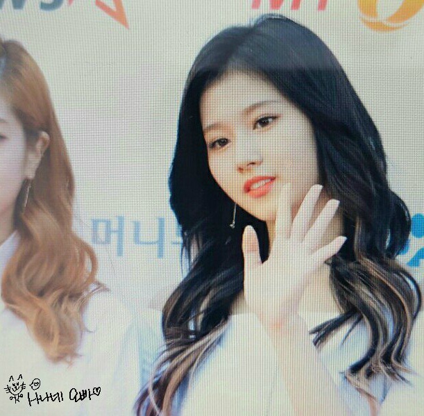 지난 추석 아육대에서 아이돌들이 직접한 인기투표.gif | 인스티즈