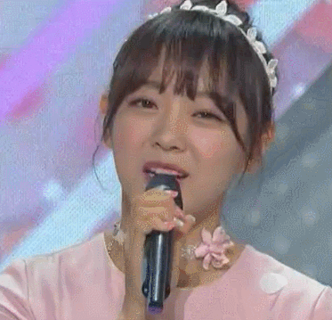160510 더쇼 I.O.I - 벚꽃이 지면 김세정.gif | 인스티즈