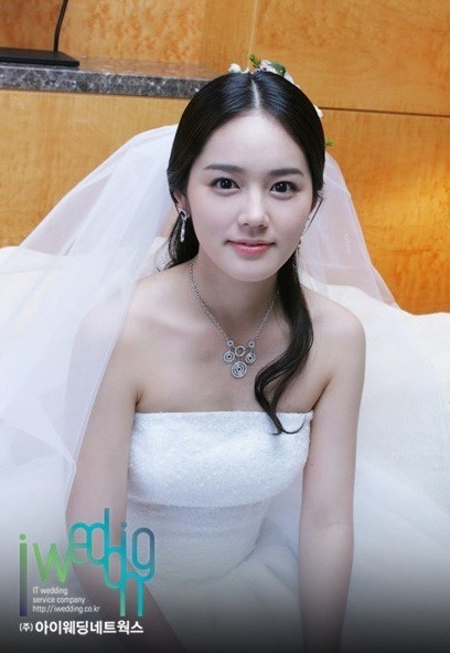 당시 23살이란 나이에 결혼한 배우.jpg | 인스티즈