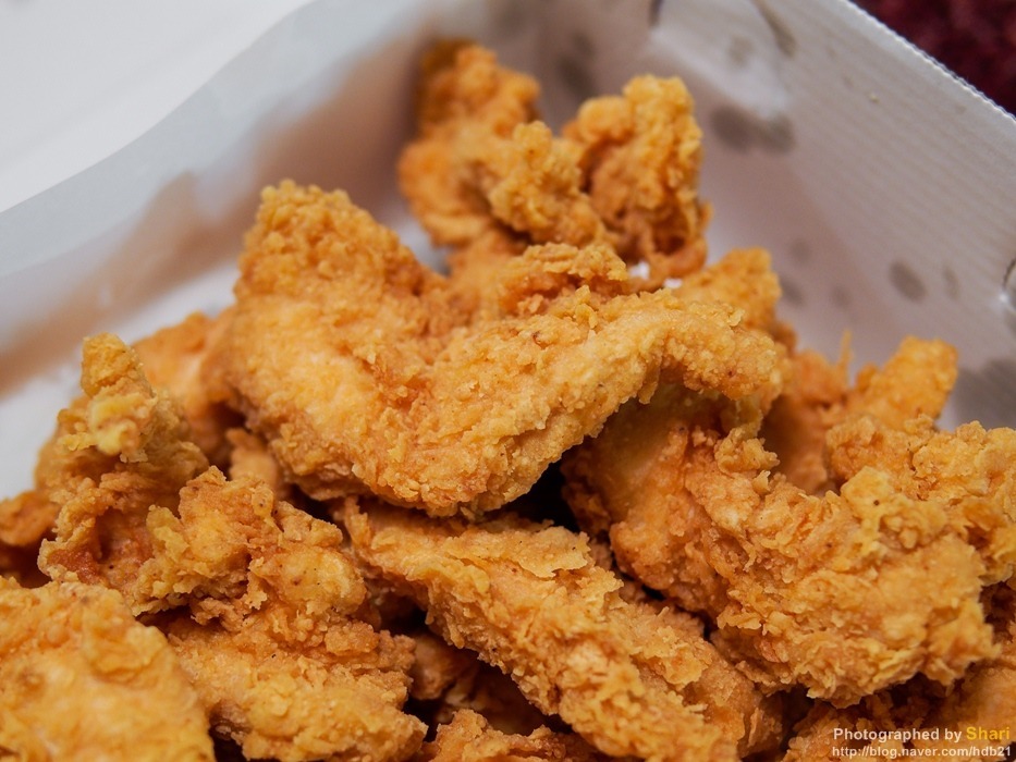본 치킨 이미지