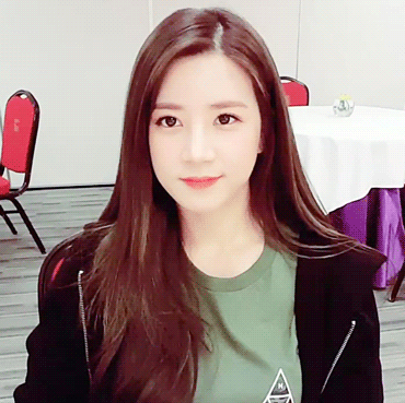 오늘자 에이핑크 브이앱(초롱이 위주).gif | 인스티즈