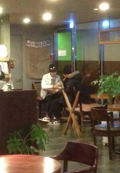 사람과사진 이미지