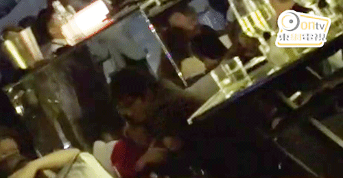 이병헌에 기대는 이민정.gif | 인스티즈