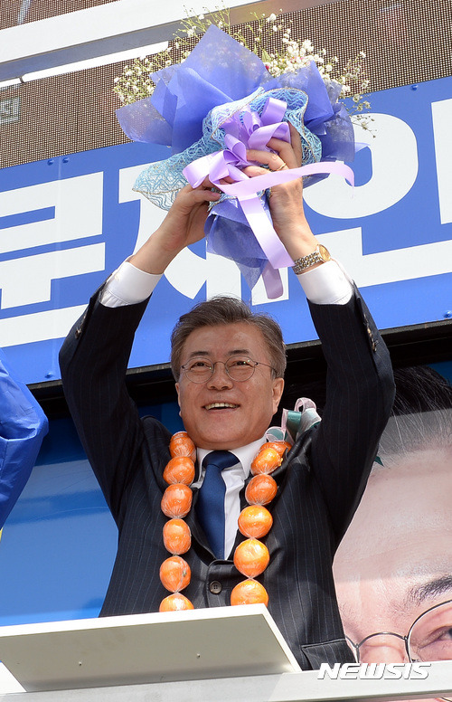 오늘 제주시 동문시장 찾은 문재인.jpg | 인스티즈