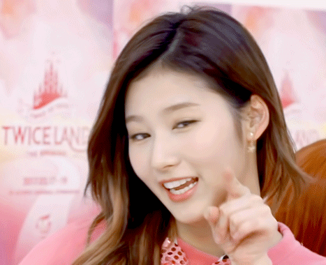 [트와이스] 오늘자 요물사나 .gif | 인스티즈