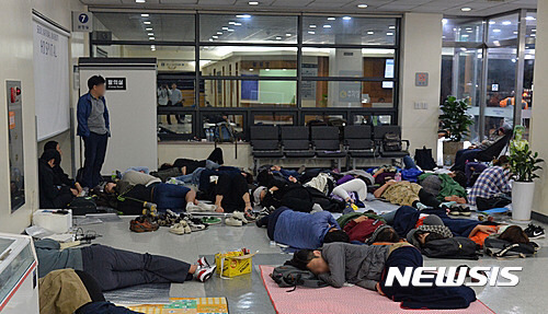 서울대병원 장례식장을 지키는 시민들 | 인스티즈