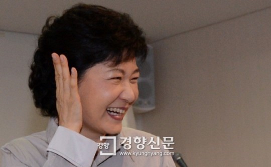 귀를 계속 만지는 이유 | 인스티즈