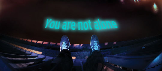 금문교에서 자살한 사람들의 신발 | 인스티즈