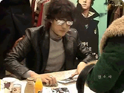 연예인들의 민망한 상황 모음.gif | 인스티즈