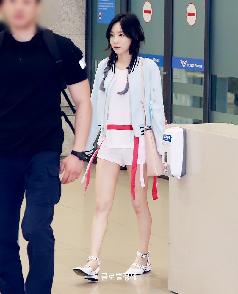 오늘자 홍콩 현지 신문에 나온 태연 .jpg | 인스티즈