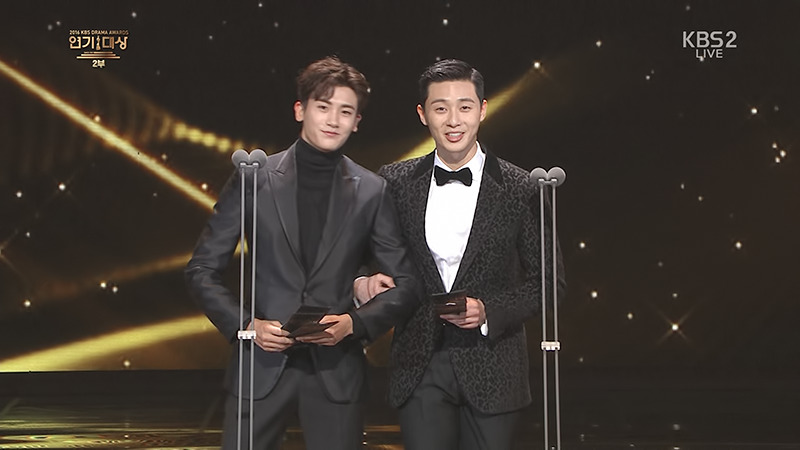 [KBS연기대상] 객석이 술렁거렸던 이유(Feat.박서준 박형식)ㅋㅋㅋ.jpg | 인스티즈