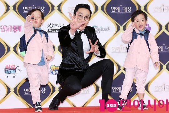 2년 전 연예대상때 서언 서준이 레드카펫.jpg | 인스티즈