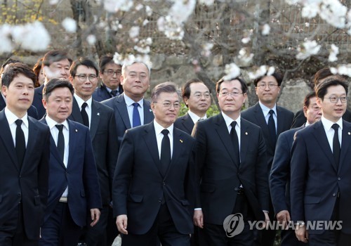 느와르 영화찍는 문재인 | 인스티즈