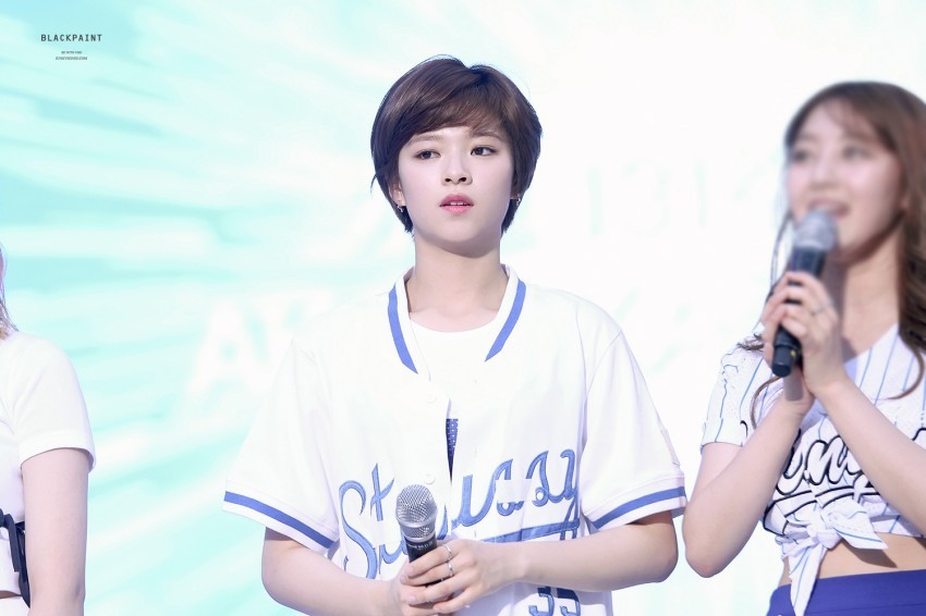 [트와이스] 걸크러쉬가아닌 휴먼크러쉬하는 정여니 짤들.jpg | 인스티즈