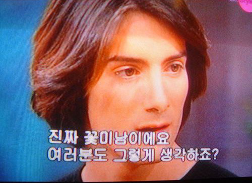자신이 못생겼다고 주장하는 남자 | 인스티즈