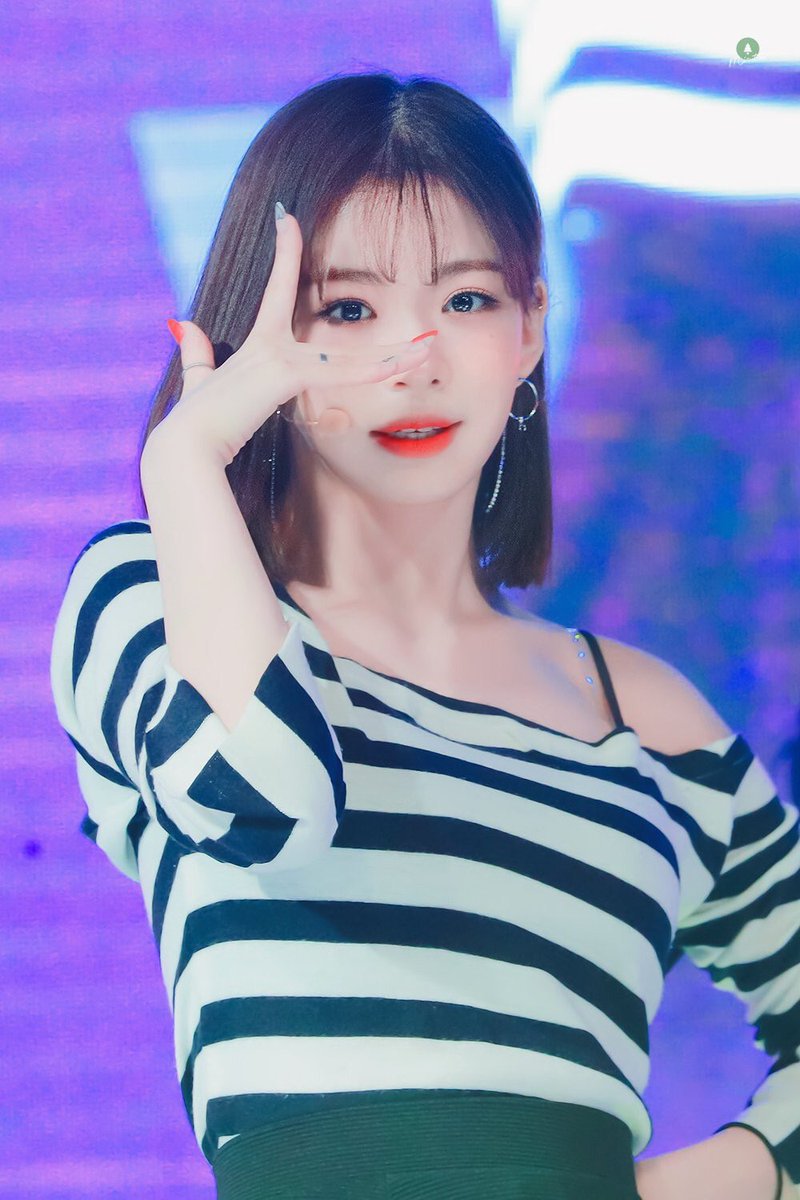프로미스나인 이채영.jpgif | 인스티즈