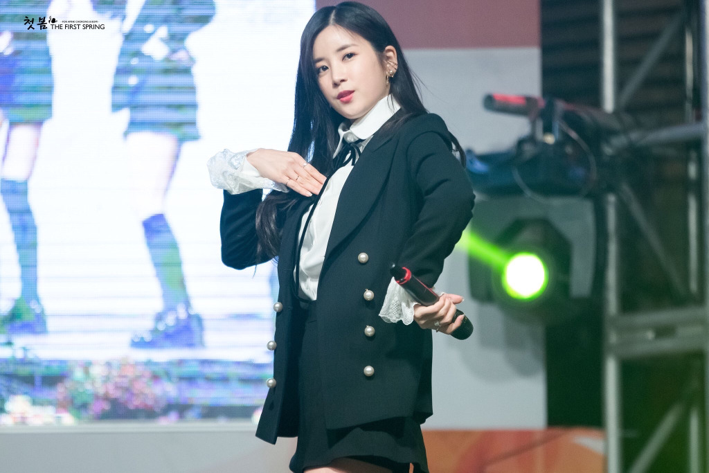 [에이핑크] 엘 클라시코의 완패로 기분이 다운되는 하루라서 박초롱 | 인스티즈