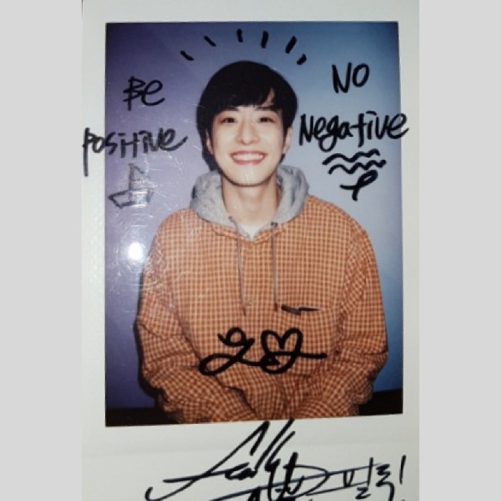 본인의 앨범에 세월호와 노란 리본을 그려넣은 아이돌 | 인스티즈