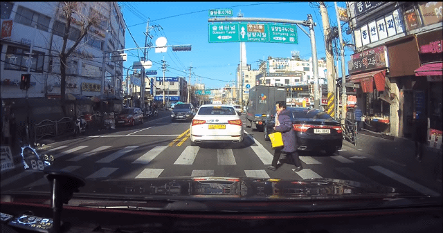 열불나는 무단횡단..gif | 인스티즈