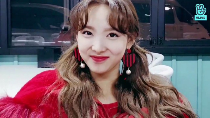 트와이스 맏내 나연.jpgif | 인스티즈