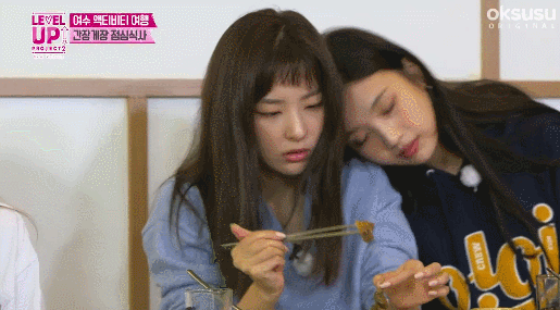 [레드벨벳] 게장맛을 아는 멤버와 모르는 멤버.gif | 인스티즈