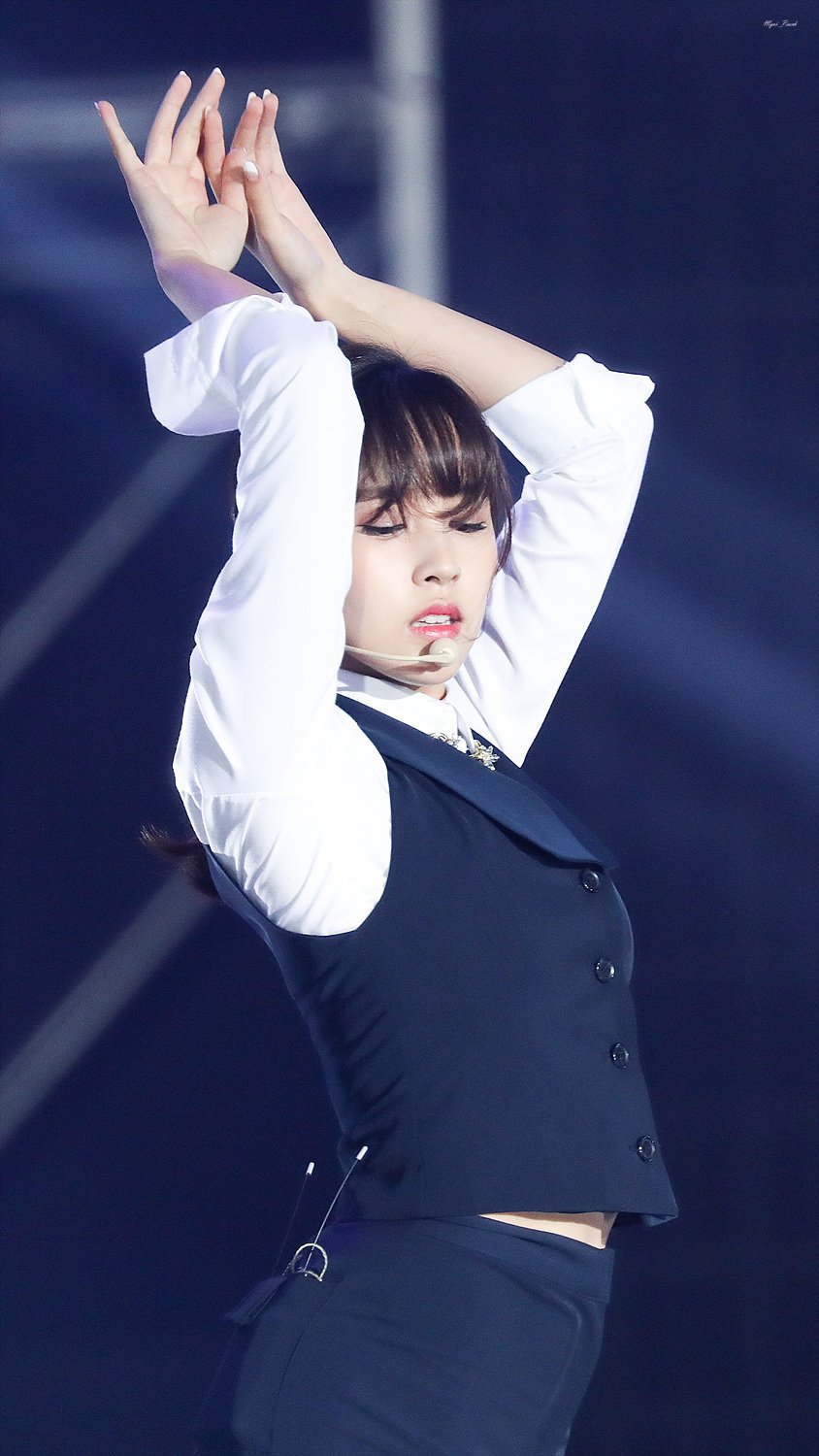 트와이스미나 수트핏 | 인스티즈