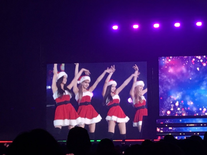 산타옷 입은 블랙핑크.jpgif | 인스티즈