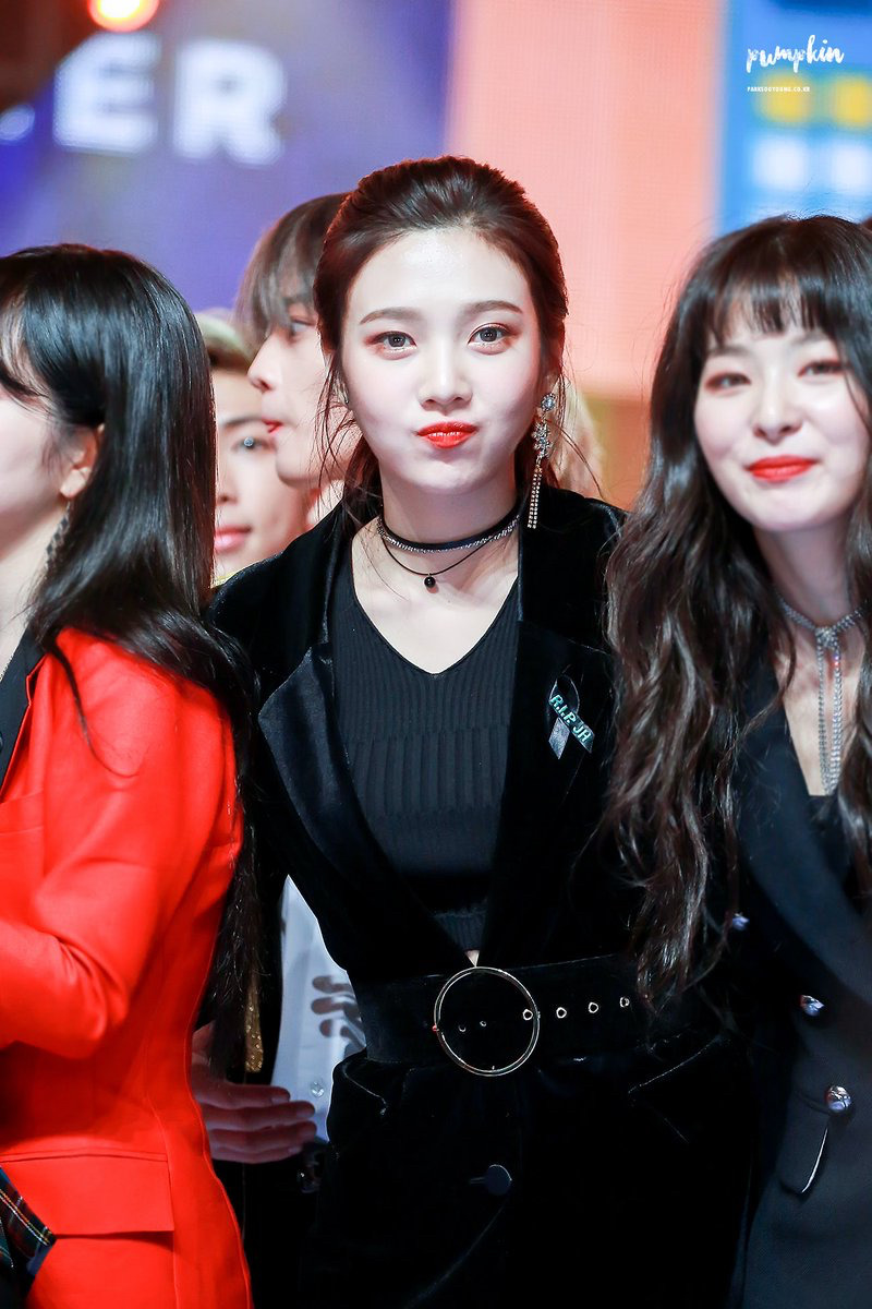 연말무대 미모 열일 레드벨벳 조이.jpgif | 인스티즈