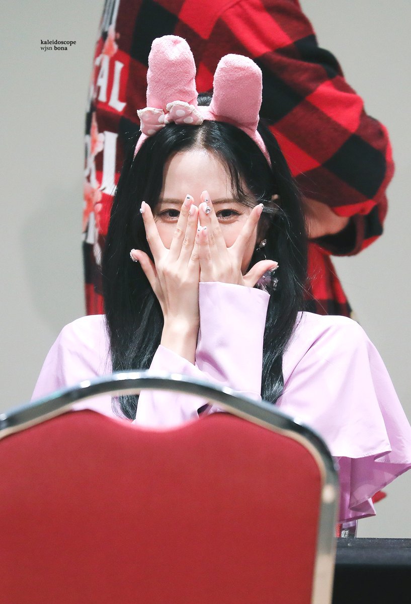 비쥬얼은 아이돌 톱클래스인 우주소녀 보나.jpg | 인스티즈