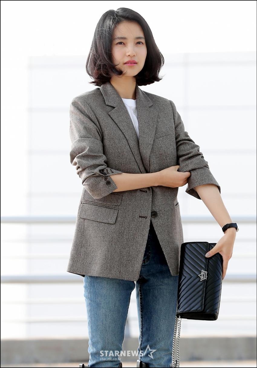 181022 ICN→BERLIN 출국하는 김태리 | 인스티즈